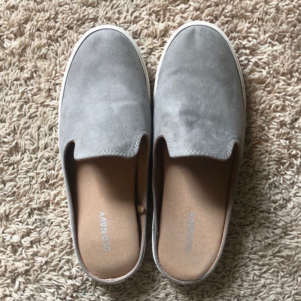 Old Navy Gray Flats Size 6